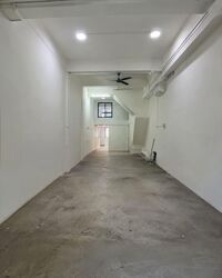 Sims Avenue (D14), Shop House #568678091